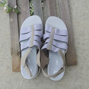 CLARKS Cloudsteppers Lavender Sandals